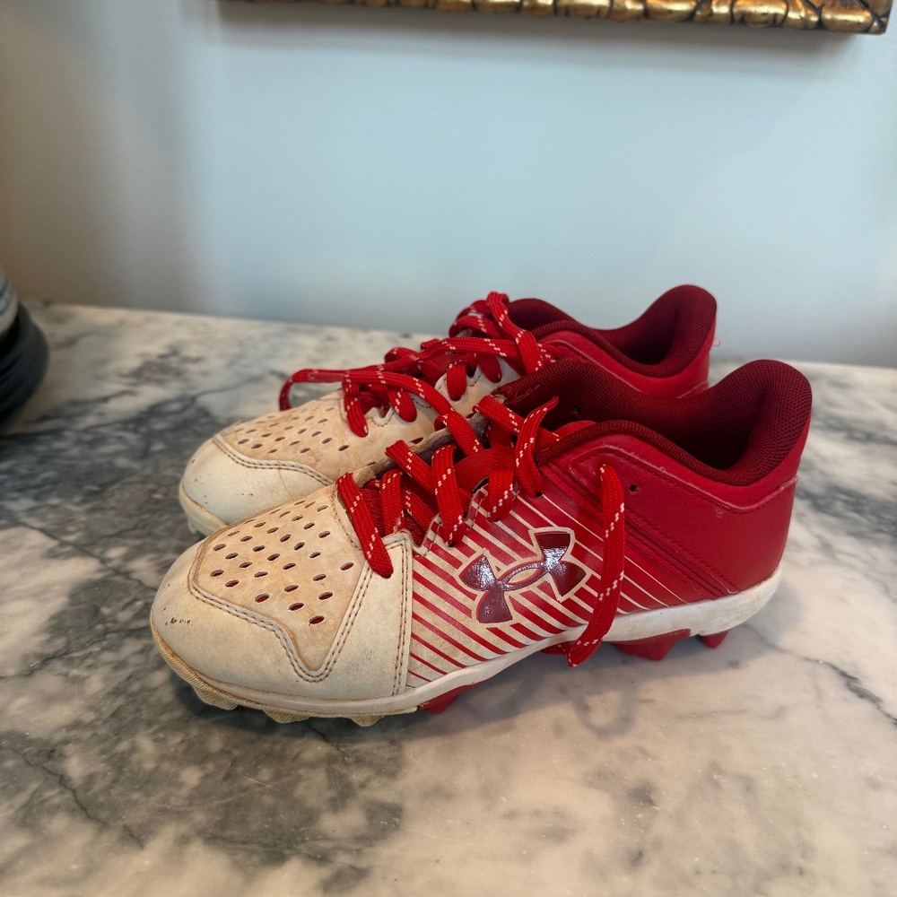 Youth Under Armour Baseball Cleats